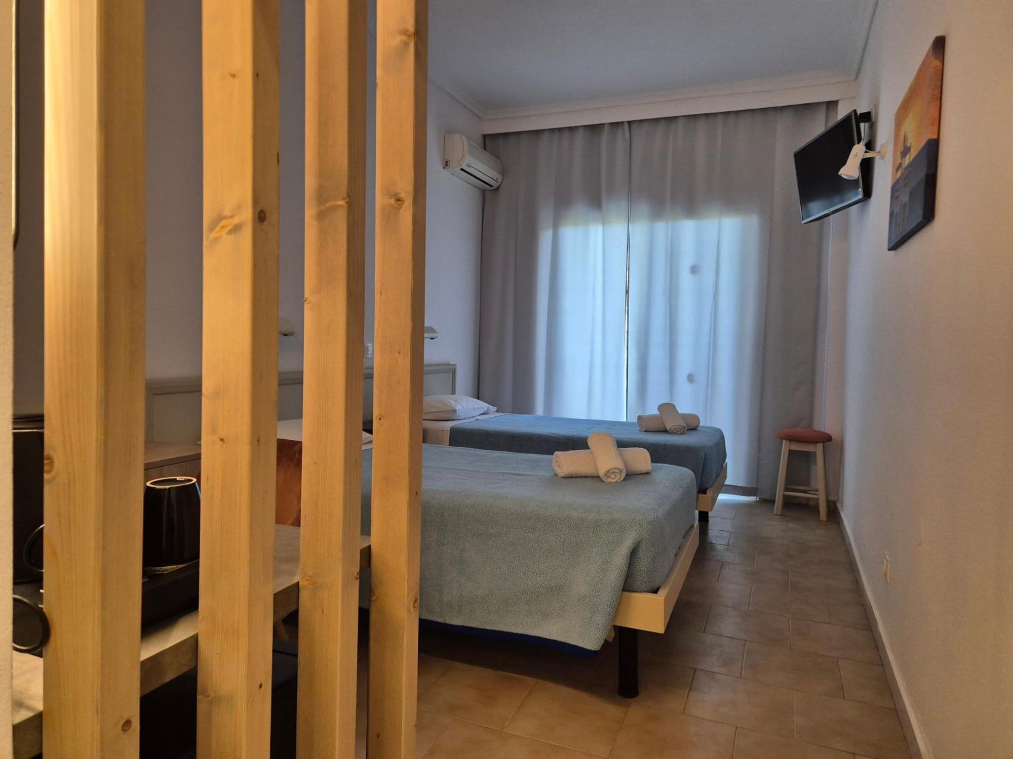 Morfeas Hotel Kávos Habitación foto